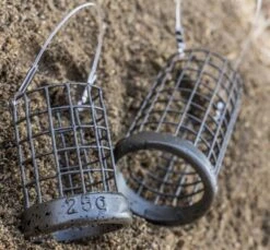 Distance Cage Feeders Large 10 Distance Cage Feeders Large -Guru Verkoopwinkel preston innovations distance cage feeders large 4